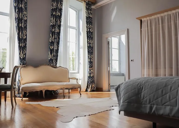 Domaine Mielmont Bed and Breakfast 4*